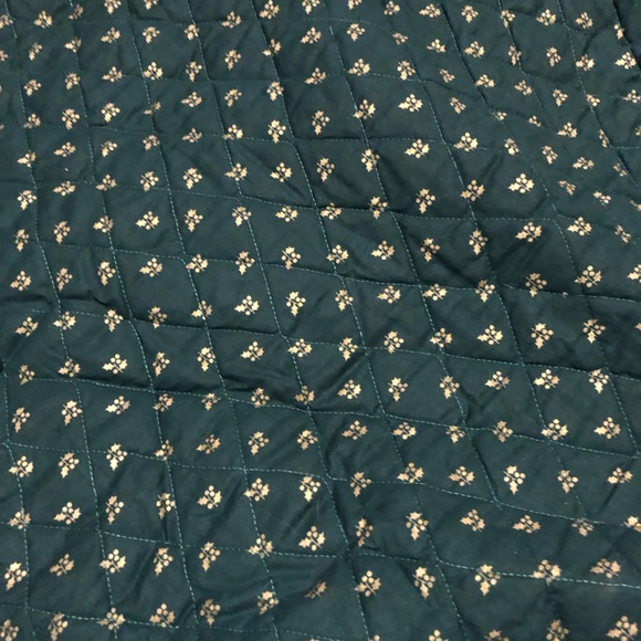 Beautiful Christmas Tree Skirt - Picture 3 of 6